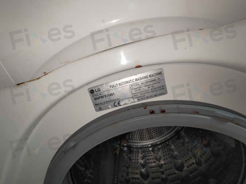 洗衣粉累積竟讓這部LG WFCN系列洗衣機出現0E故障碼，現場拆泵驚見殘渣 💡