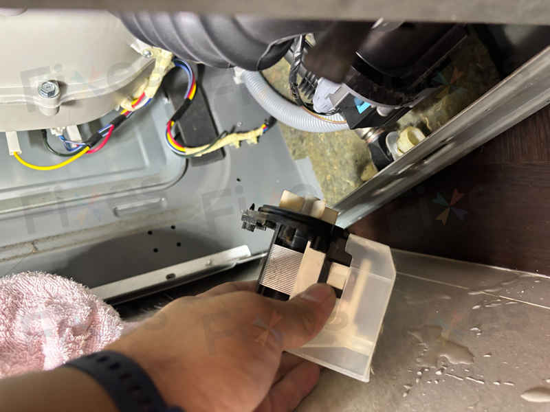 LG洗衣機出現0E故障碼？客戶維修經歷揭示常見原因 🔍