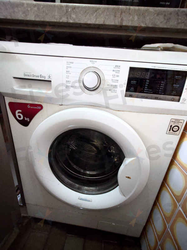 客人焦慮當場見證,師傅更換排水泵挽救這部LG WFT系列洗衣機0E疑難🌊