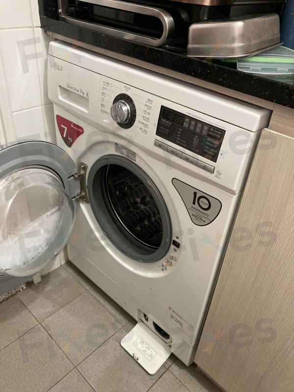 連續清理過濾器無效,這部LG WFNP系列洗衣機0E故障碼揭示排水泵故障🔍