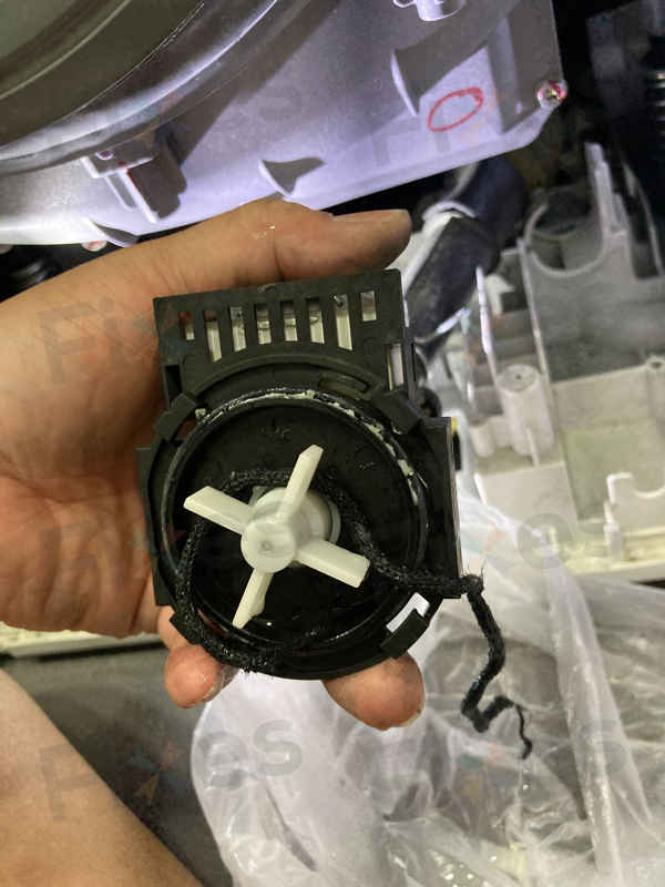 出現故障碼C02🚧Hitachi日立牌前置式洗衣機 BDW75TAE