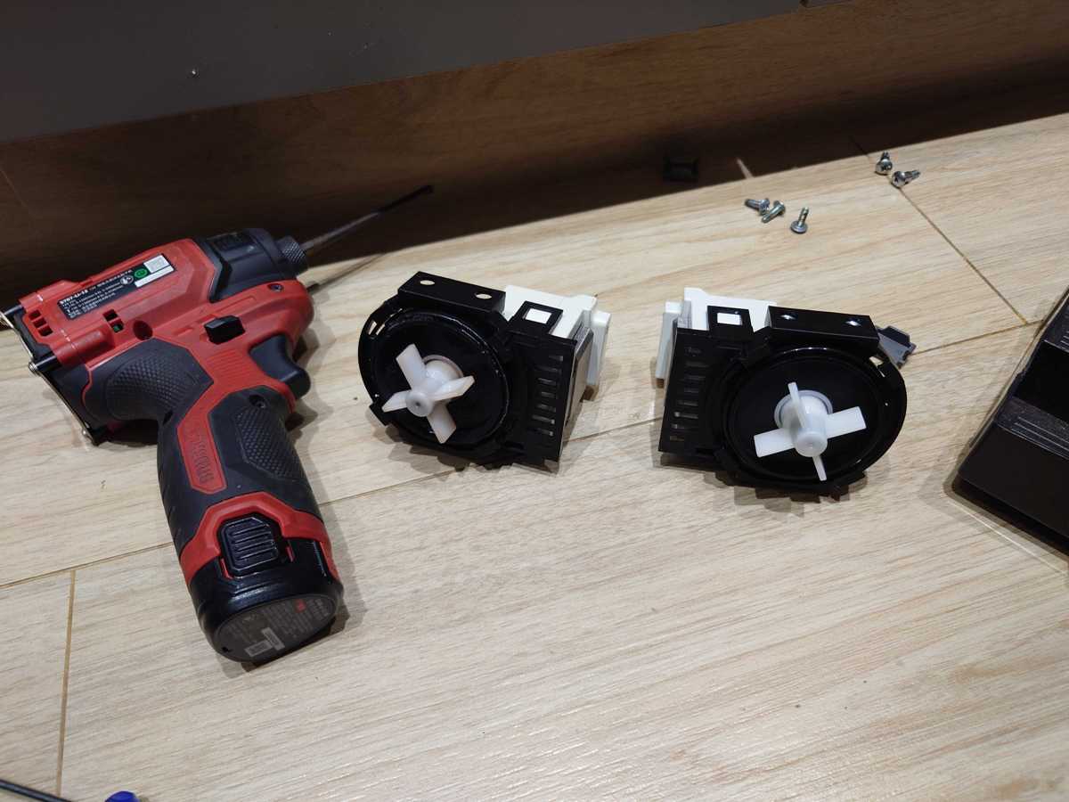這部Hitachi BD系列洗衣機為何顯示C02故障碼？排水泵葉輪卡死🕵️‍♂️