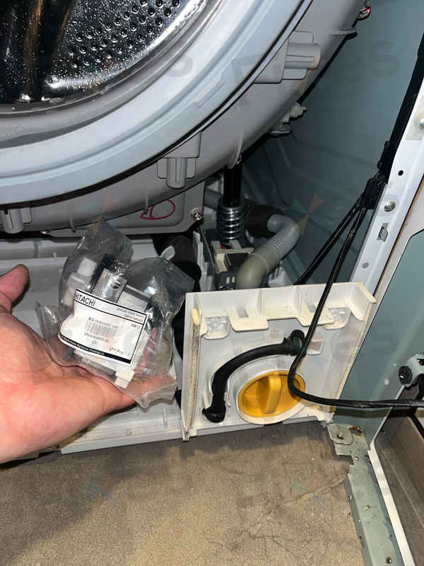 出現故障碼C02,無法排水🛠️Hitachi日立牌前置式洗衣機 BDW80WV