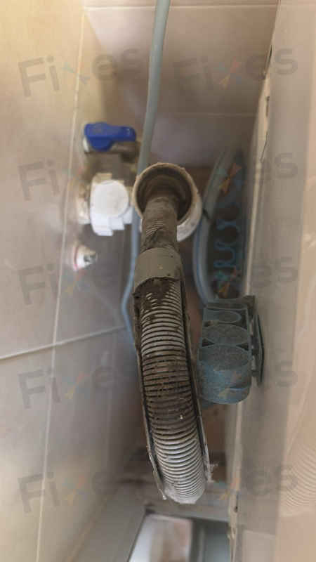 這部白朗牌WTD系列洗衣機在狹窄浴室遇到D02故障，師傅如何現場挽救？💫
