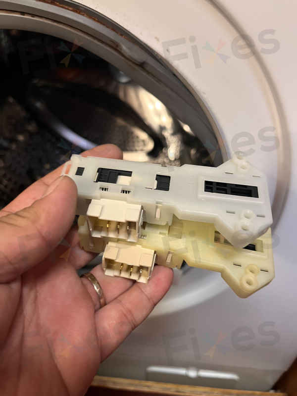 門鎖掣問題，出現故障碼DE🔧LG前置式洗衣機 WFCN1408MW