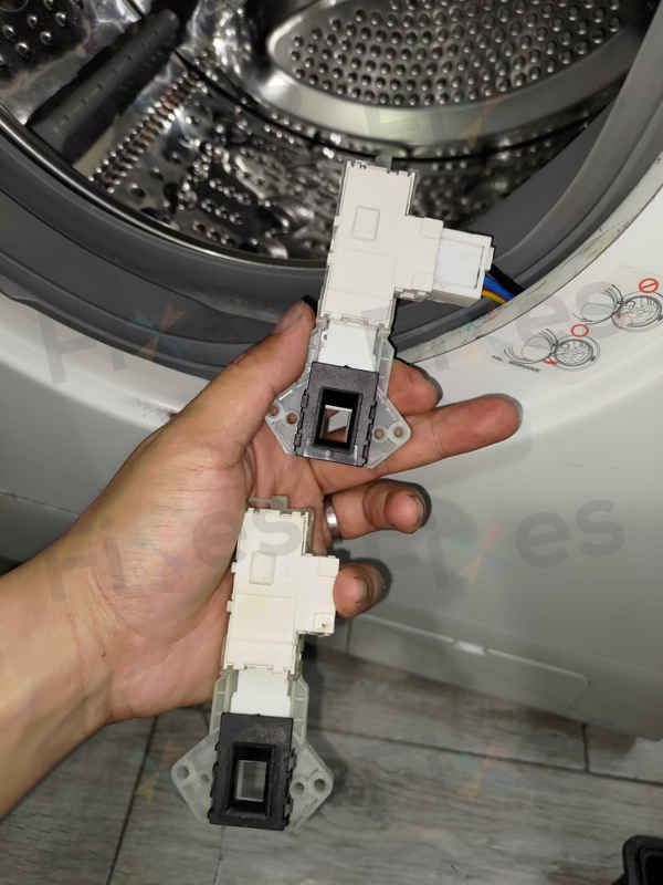 LG WFN系列洗衣機突然顯示dE故障碼?原來是門鎖掣出了問題 🔍