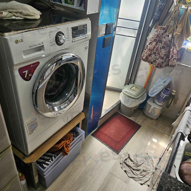 dE錯誤碼閃爍，這部LG WFNP系列洗衣機門鎖問題現場還原🧩