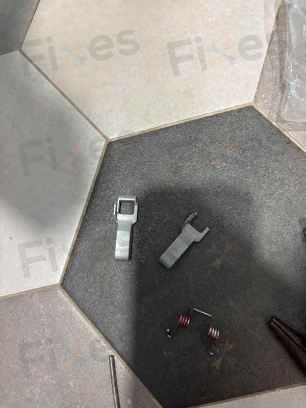 這部LG洗衣機為何突然出現dE1故障碼，門怎麼都打不開？🧐