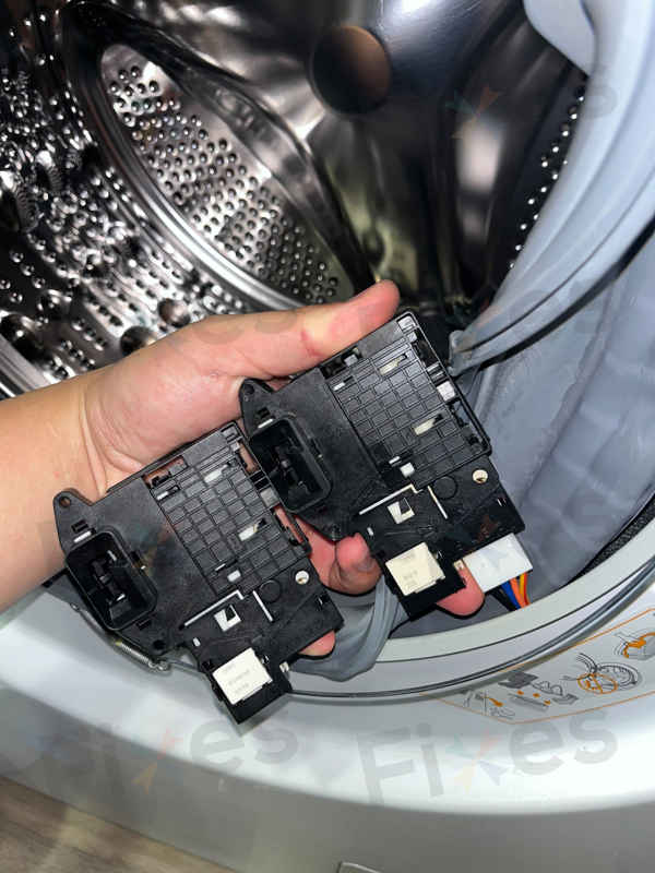 門鎖掣故障引發dE2警報，LG WF系列洗衣機即日搶修實例 ⚡