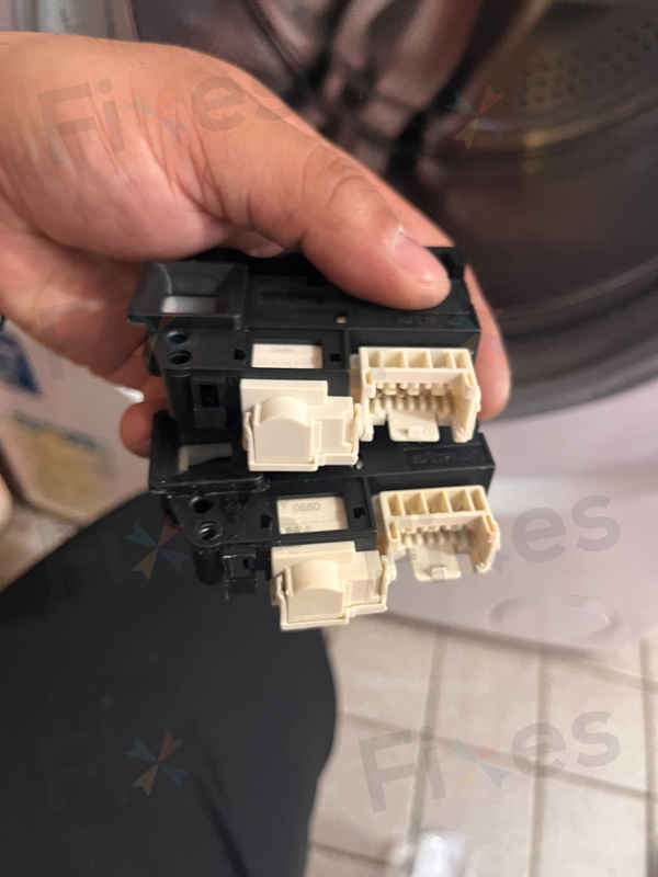 出現故障碼E01，門鎖問題🔑Philco飛歌牌前置式洗衣機 PV812DX