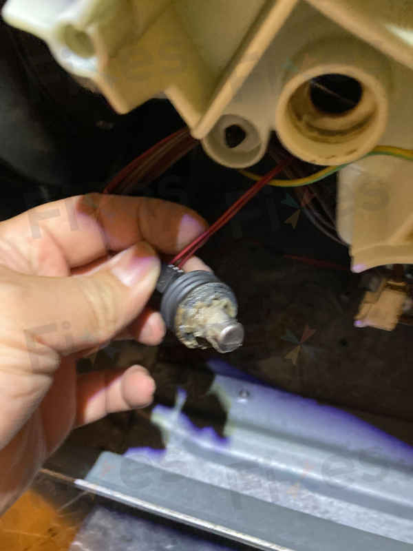 嵌入式洗衣機的隱藏危機：看這部GAGGENAU如何解決E01錯誤 🚰
