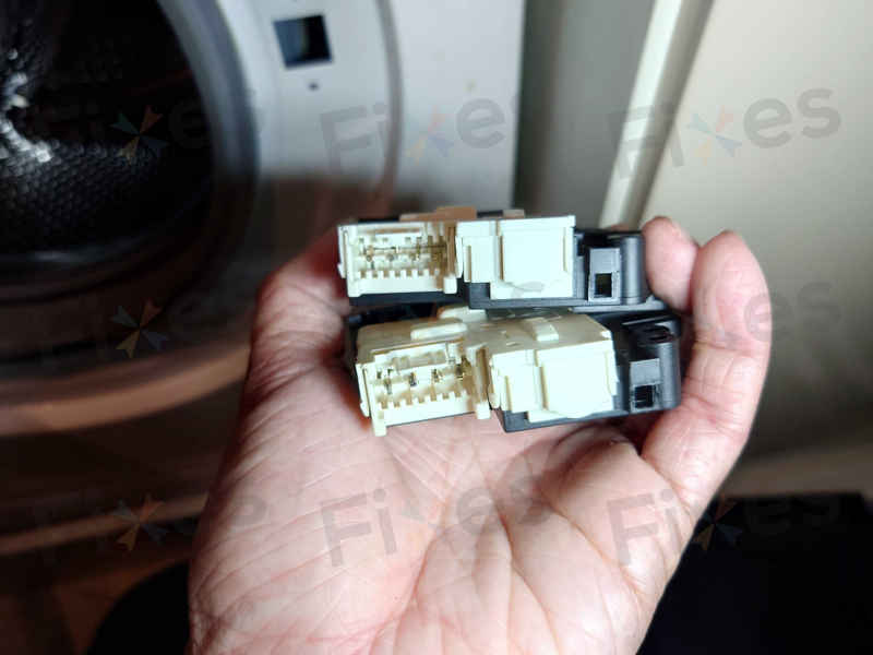 啪聲時有時無——這部 Panasonic NA系列洗衣機E01揭示門鎖異常警訊🤔