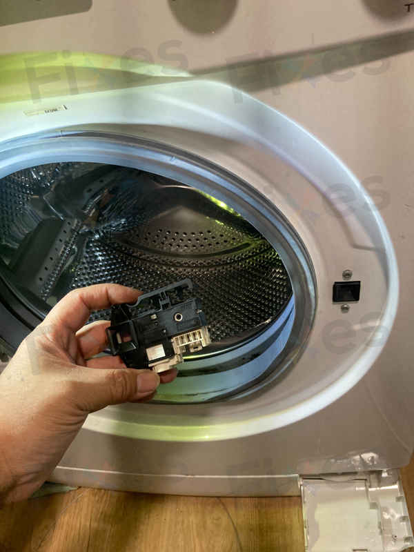 唐樓住戶的Panasonic洗衣機出現E01故障碼，該如何是好？🏢