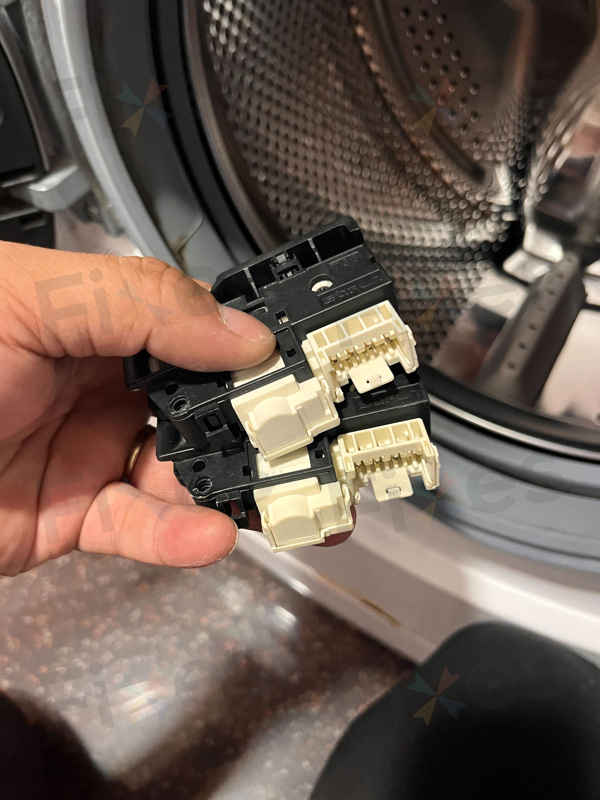 出現故障碼E01😵Panasonic樂聲牌前置式洗衣機 NA106VC6