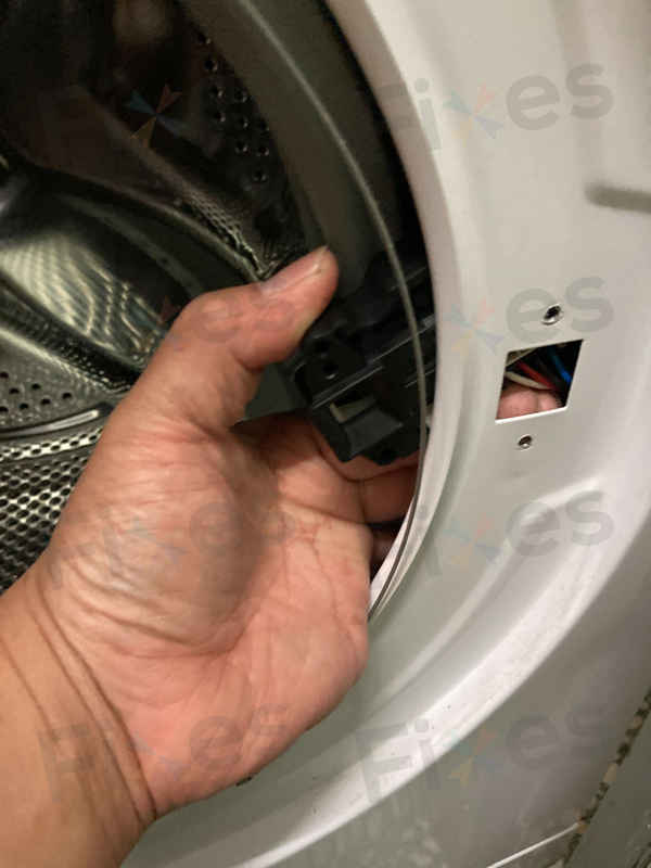 出現故障碼E01🔓Panasonic樂聲牌前置式洗衣機 NA106VC7