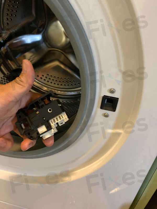 出現故障碼E01🚫Panasonic樂聲牌前置式洗衣機 NA127VB3