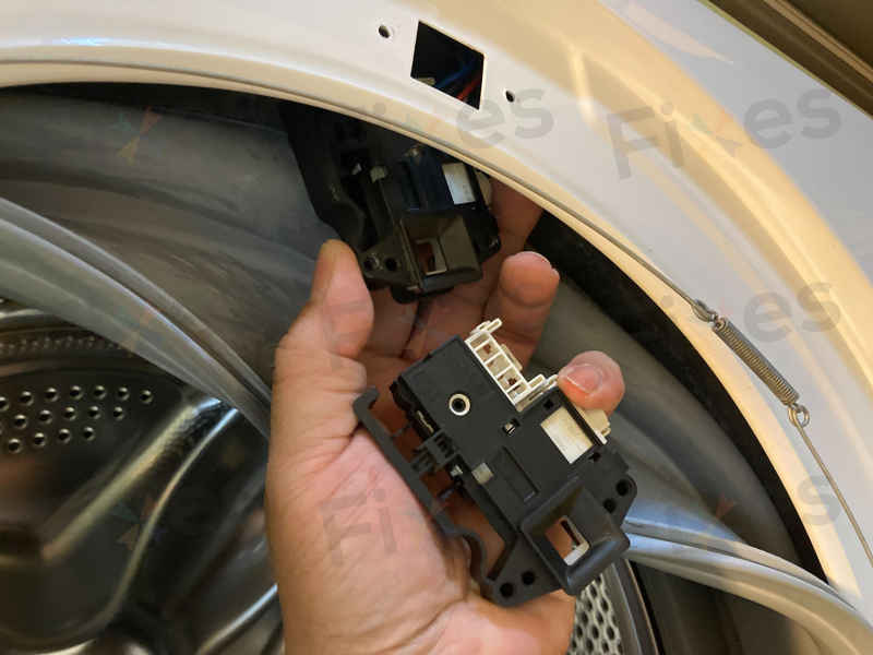 出現故障碼E01🚫Panasonic樂聲牌前置式洗衣機 NA127VB3