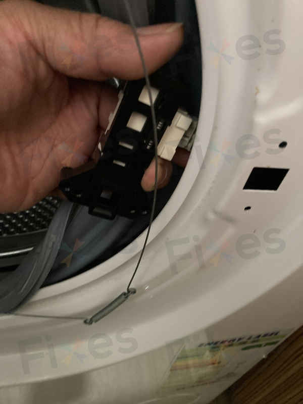 樂信洗衣機顯示E01故障碼?看看這位客戶如何解決 🚀