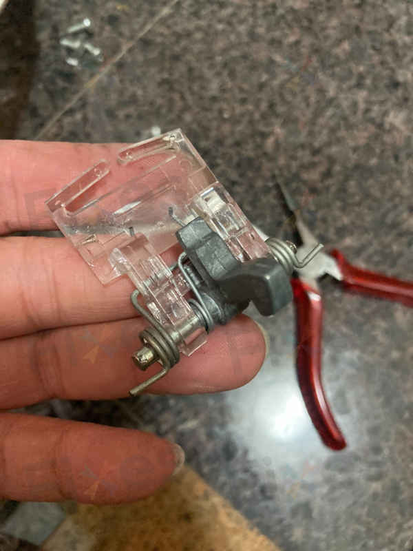 惠而浦洗衣機E02故障碼加上門把手斷裂,這對老夫婦如何解決?🏡