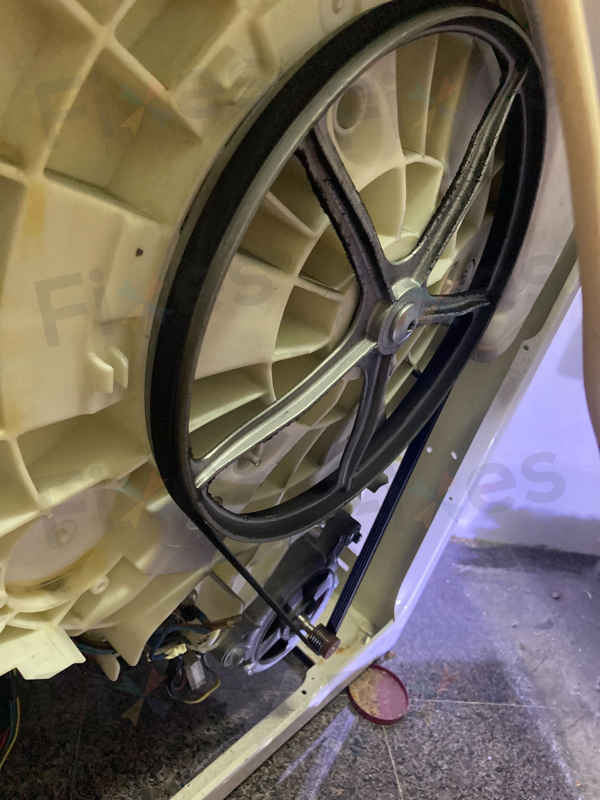 惠而浦洗衣機E02故障碼加上門把手斷裂,這對老夫婦如何解決?🏡