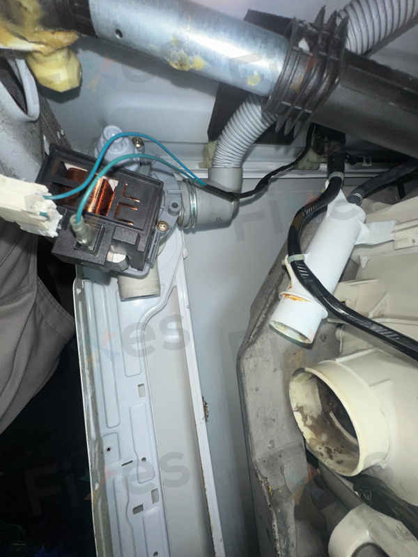 出現故障碼E03，不排水🚿Panasonic樂聲牌前置式洗衣機 NA106VC5
