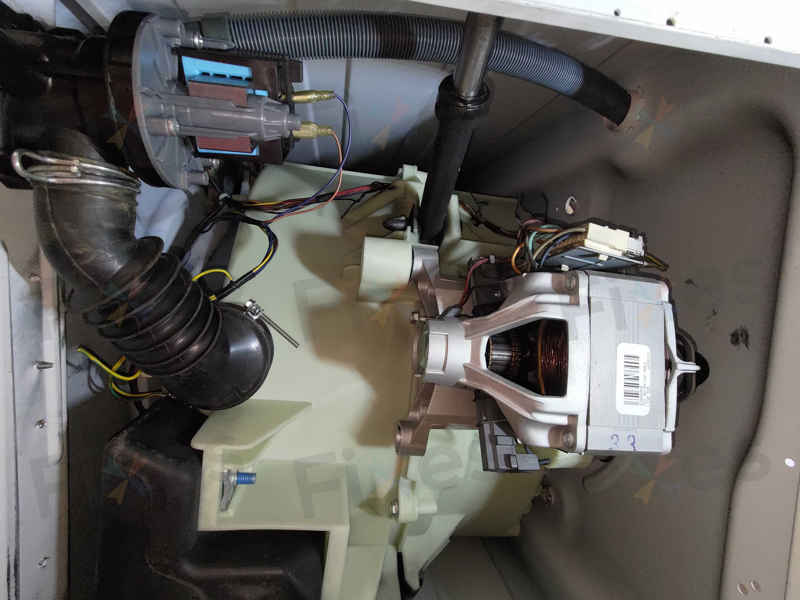 出現故障碼E03及E04🔧Thomson湯笙牌前置式洗衣機 TMFWQ712