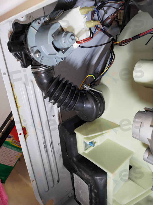 出現故障碼E03及E04🔧Thomson湯笙牌前置式洗衣機 TMFWQ712