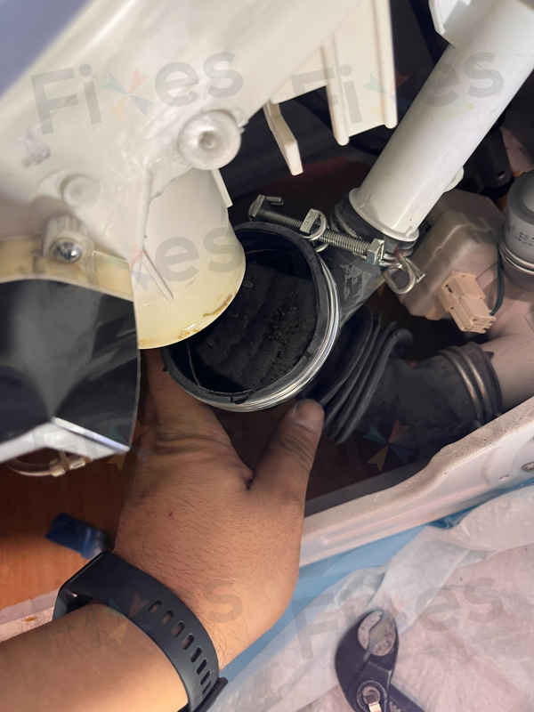 出現故障碼E03,不排水💧Panasonic樂聲牌前置式洗衣機 NA106VC5