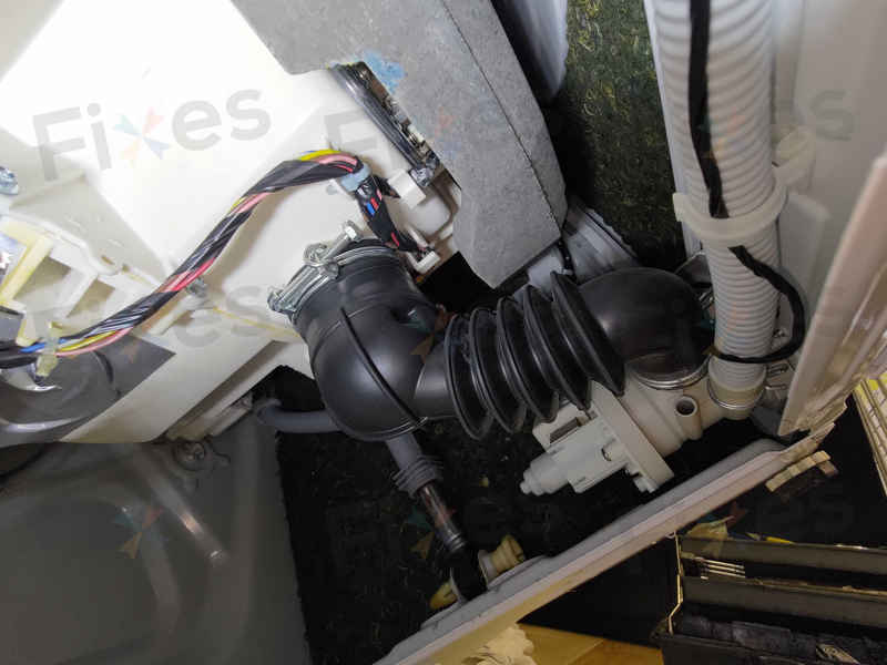 襪子大逃亡：Panasonic洗衣機E03故障碼背後的真相 🚽