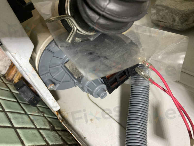 換泵+清理過濾器後，這部Philco PTL系列洗衣機E03排水故障終獲解決🎉