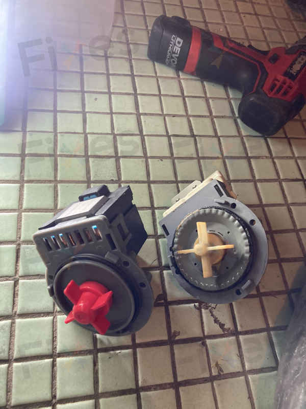 換泵+清理過濾器後，這部Philco PTL系列洗衣機E03排水故障終獲解決🎉