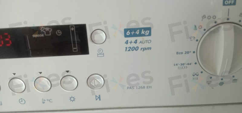 這部Philco PAS系列洗衣機E03故障，硬幣築起小水壩🪙