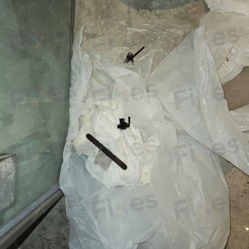 打開排水濾器，這部西門子WK系列洗衣機E06竟藏滿髮夾與雪條棍🔎