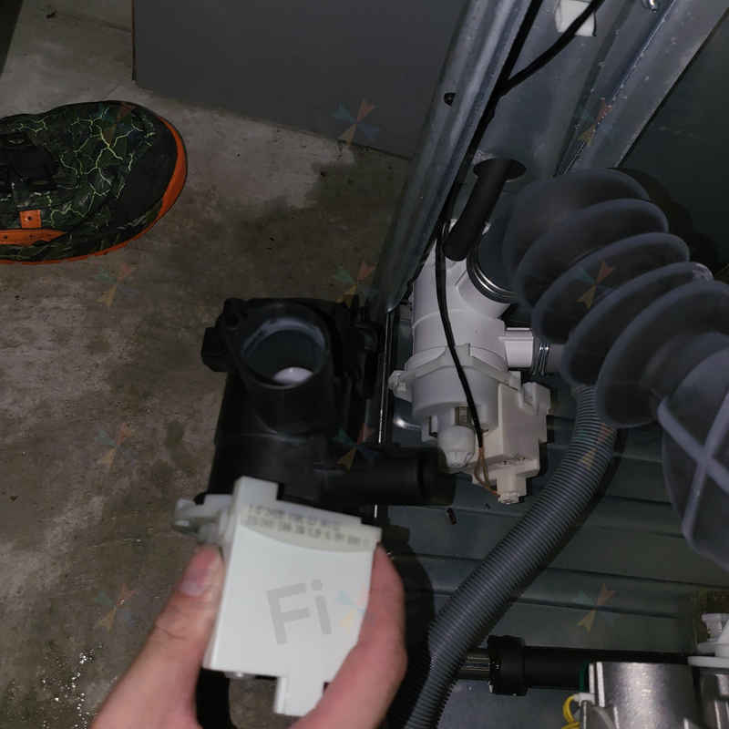 出現故障碼E06💡Siemens西門子前置式洗衣機 WD14D361HK/03