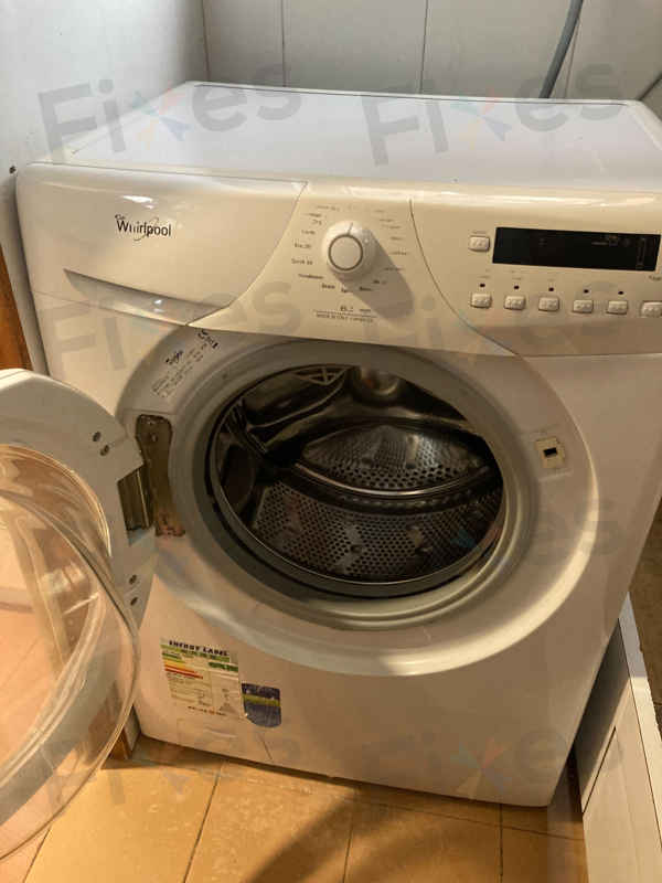 摩打碳刷耗盡引發E08故障？這部惠而浦洗衣機的維修經驗 🔧