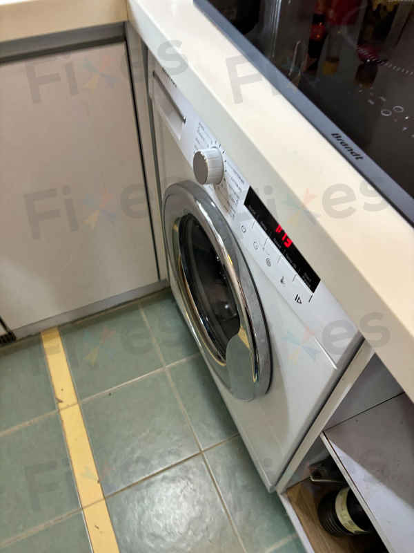 50年樓齡大廈洗水缸後,白朗BWF系列洗衣機入水故障實錄 🏗️