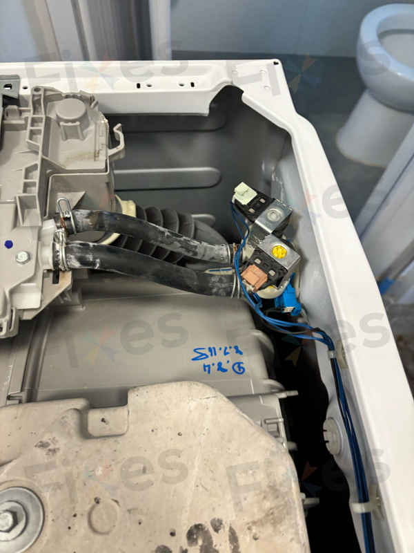 出現故障碼E10🛠️Electrolux伊萊克斯前置式洗衣機 EWF12022