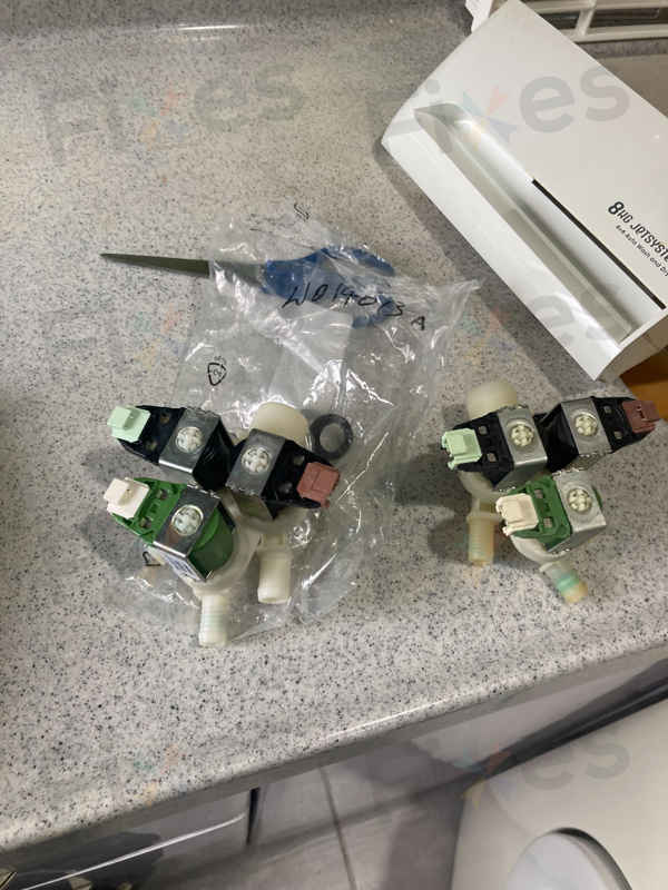一個微弱水流引發的煩惱：這部Zanussi金章牌ZKN系列洗衣機出E10故障維修分享 🚰