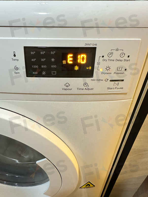 這部Zanussi ZKN系列洗衣機E10故障碼烘乾失靈?師傅精準換線圈解憂🔄