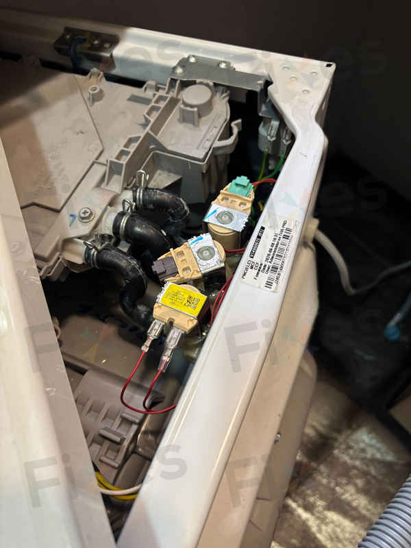乾衣程式啟動即跳E10,這部Zanussi ZKN系列洗衣機入水線圈失效真相揭曉🍂