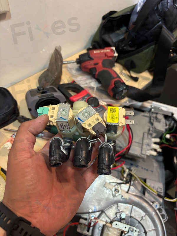 乾衣程式啟動即跳E10,這部Zanussi ZKN系列洗衣機入水線圈失效真相揭曉🍂