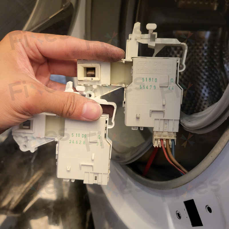 出現故障碼E11及E13🔧GAGGENAU前置式洗衣機 WD200140/06