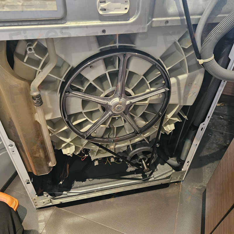 衣服被鎖機內？這部西門子WD系列洗衣機E11＋E13排除歷程🧩