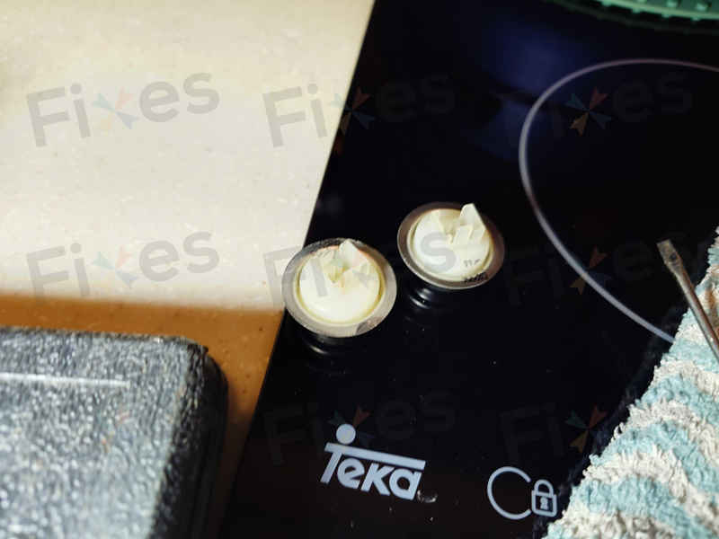 為何這部Philco PAS系列洗衣機啟動3秒就顯示E11錯誤碼？烘乾感溫掣內部失效案例 🔍
