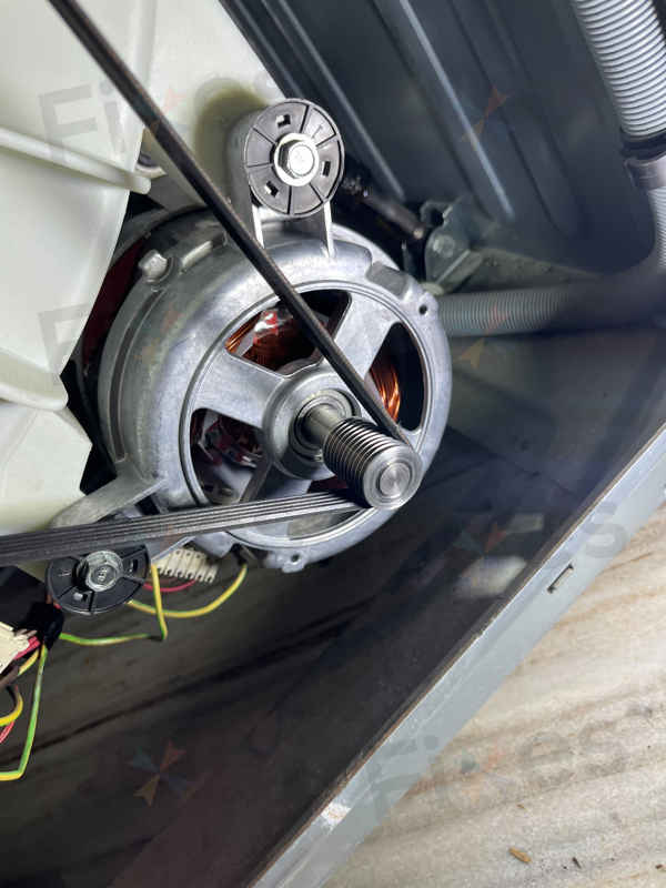 出現故障碼E11🚫Siemens西門子前置式洗衣機 WK14D320GB/07