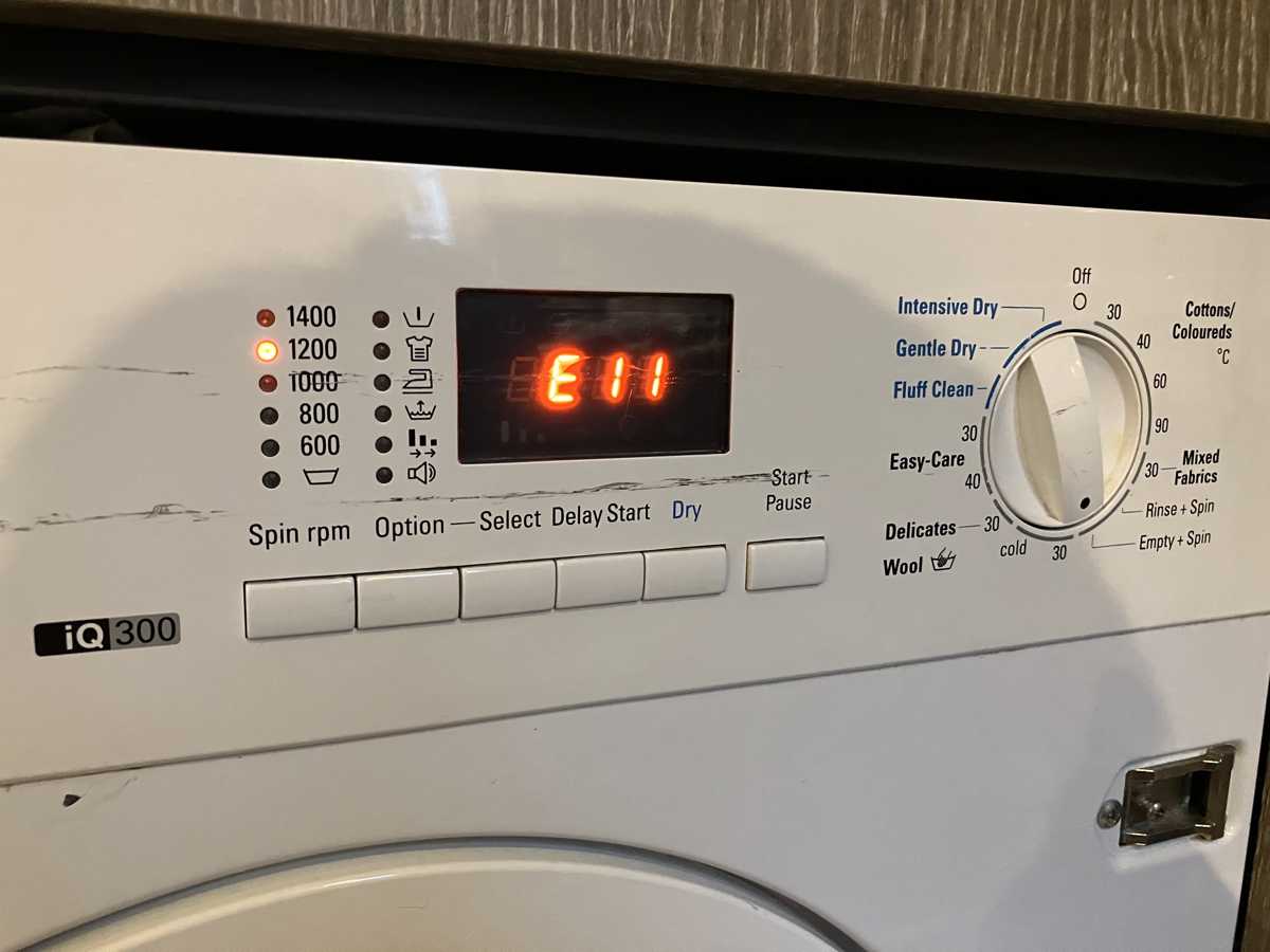 出現故障碼E11😨Siemens西門子二合一洗衣乾衣機 WK14D320GB/07
