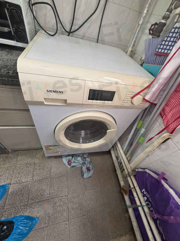 解決E11錯誤不用搬機,這部西門子WD系列洗衣機碳刷更換小技巧🔍