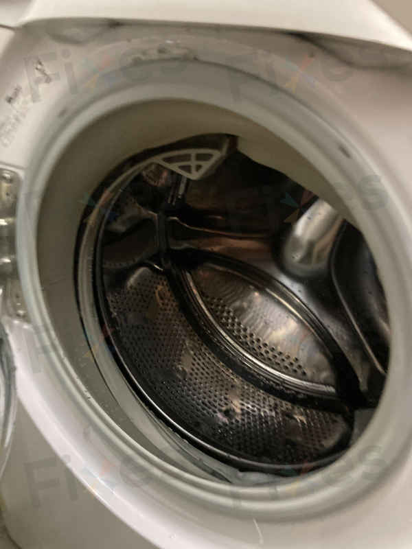 這部惠而浦洗衣機的E11故障,在狹小廚房中獲得解決 🔍