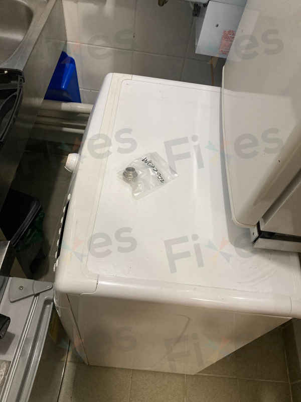 這部惠而浦洗衣機的E11故障,在狹小廚房中獲得解決 🔍