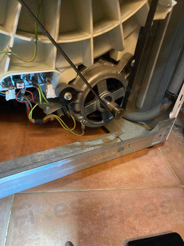 出現故障碼E11🔋Whirlpool惠而浦前置式洗衣機 AWF74140